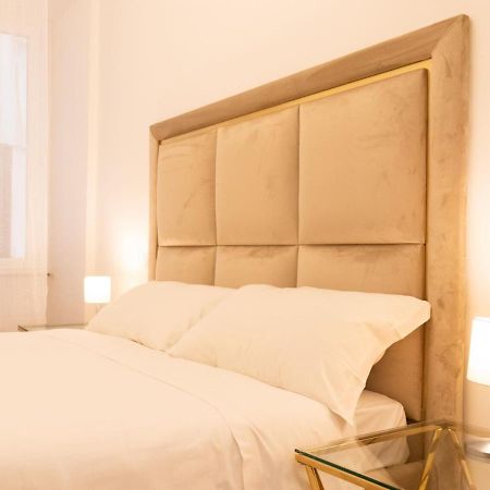 The Best Rent - Elegant Five-Bedrooms Apartment Near Colosseo Rome Buitenkant foto