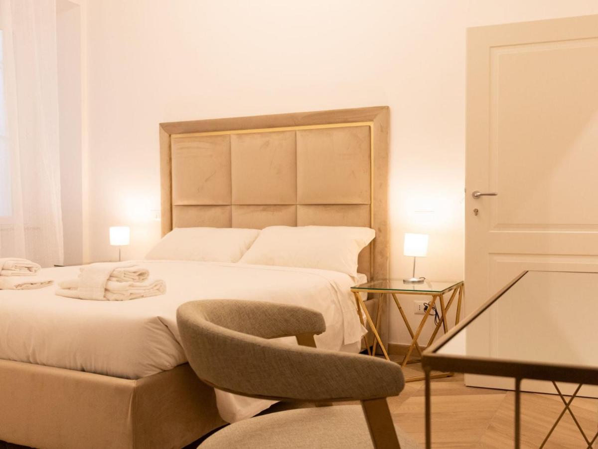 The Best Rent - Elegant Five-Bedrooms Apartment Near Colosseo Rome Buitenkant foto