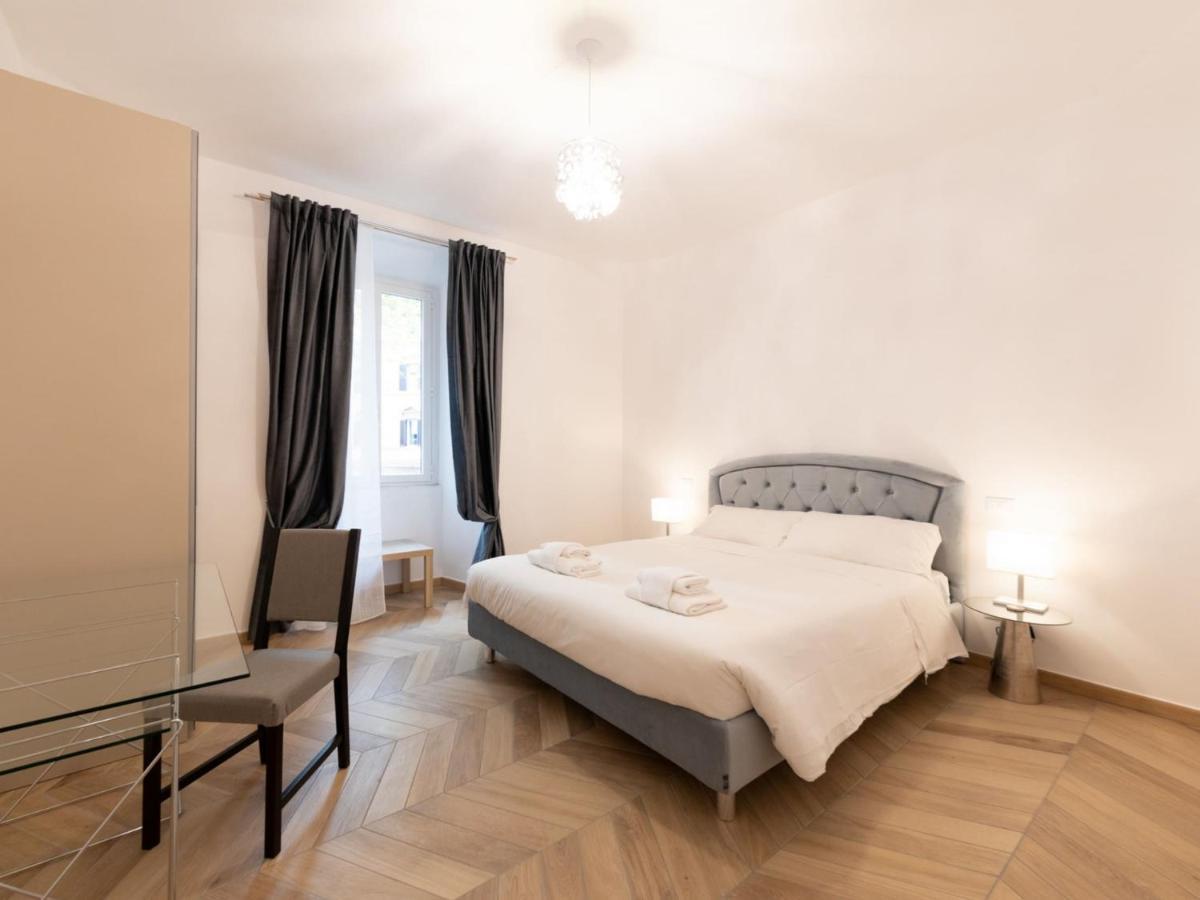 The Best Rent - Elegant Five-Bedrooms Apartment Near Colosseo Rome Buitenkant foto
