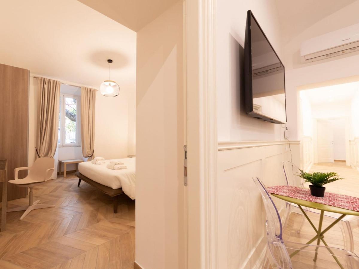 The Best Rent - Elegant Five-Bedrooms Apartment Near Colosseo Rome Buitenkant foto